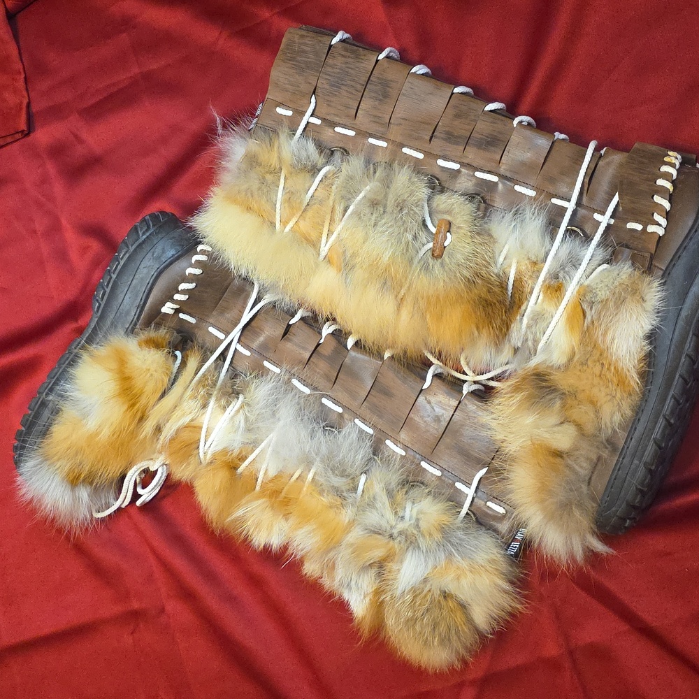 EUC Winna Real  Red Fox Fur Luxury Boots